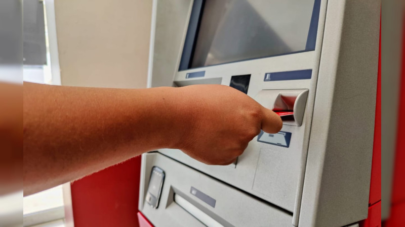 Avanza tarjetización, a favor de la transparencia en Educación 