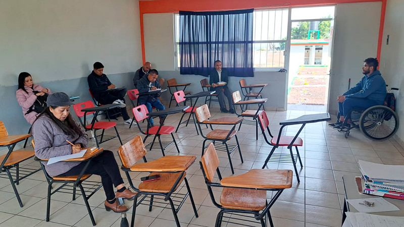 Docentes, administrativo y directivos de Cecytem participaron en el taller “Manejo de Emociones”