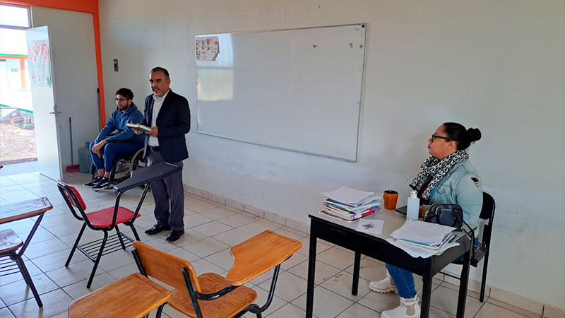 Docentes, administrativo y directivos de Cecytem participaron en el taller “Manejo de Emociones”