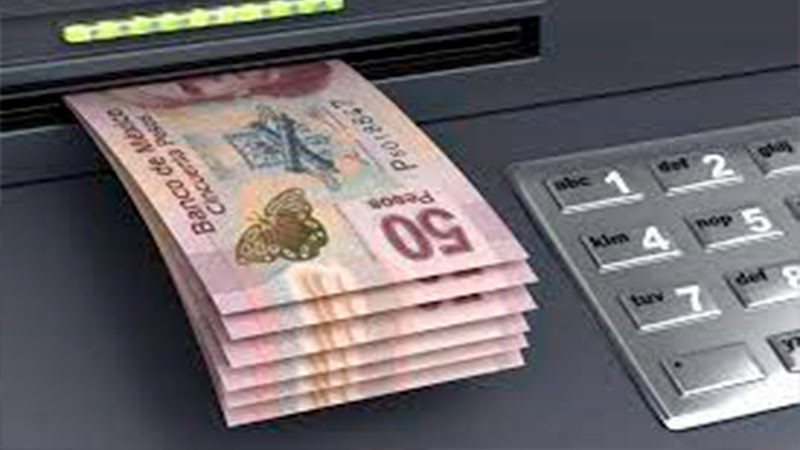 Seis bancos de México acuerdan quitar cobro por retiro de efectivo en cajeros automáticos 