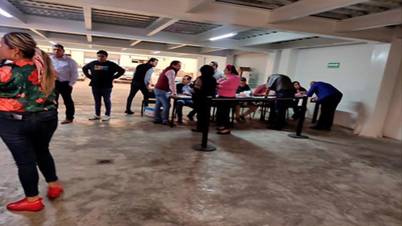 Pagan salarios a empleados de ASM y les descuentan compensación y bonos sin justificación  