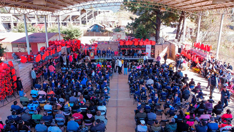 Llegan materiales y útiles a 74 escuelas de localidades de alta marginación: SEE 