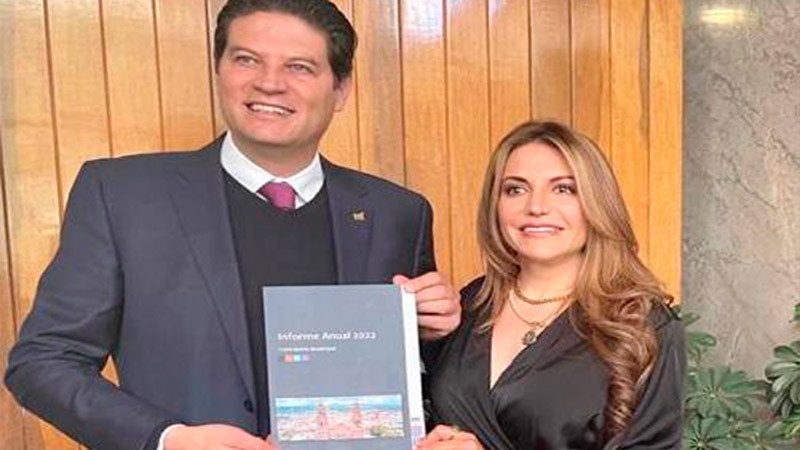 Presenta Contraloría informe de actividades al Presidente Alfonso Martínez 