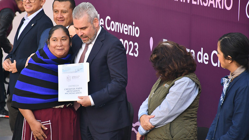 Inaugura Secum punto de venta artesanal en el Centro Cultural Clavijero