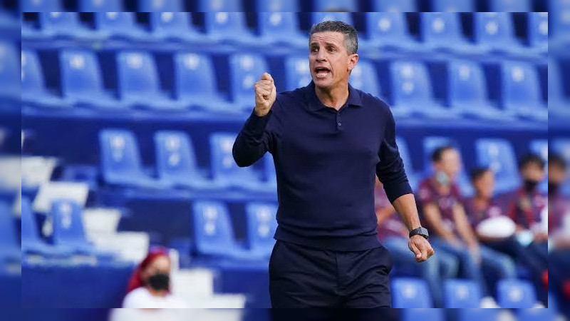 Xolos anuncian la salida del técnico argentino Ricardo Valiño 