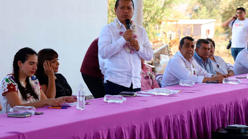 Entrega Gobierno de Michoacán aparatos funcionales con el programa Salud en Tu Familia