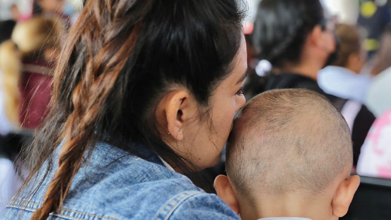 Entrega Bienestar Michoacán apoyos a familias cuidadoras de menores con cáncer 