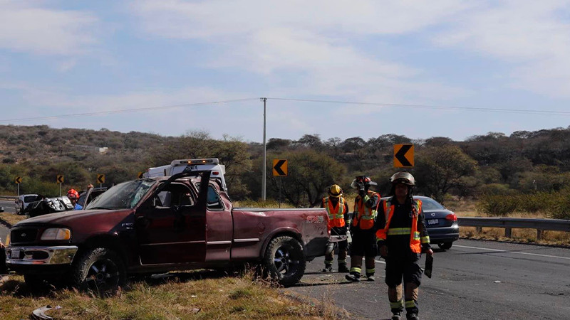 Cinco lesionados en aparatoso accidente en el Norponiente de Querétaro 