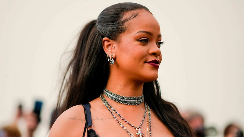 Rihanna promete un gran show para el Super Bowl 