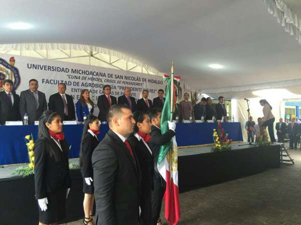 Llama rector de UMSNH a devolver prosperidad al campo mexicano para ser autosuficientes - Foto 3 