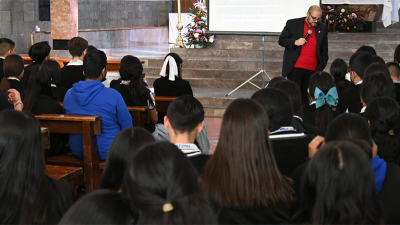 Imparte Salud Michoacán charlas sobre prevención del suicidio y adicciones, en Tacámbaro 