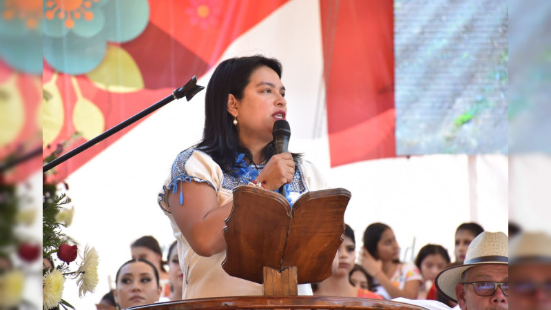 Trabajo del Congreso de Michoacán atiende las necesidades reales de Michoacán y su gente: Eréndira Isauro 