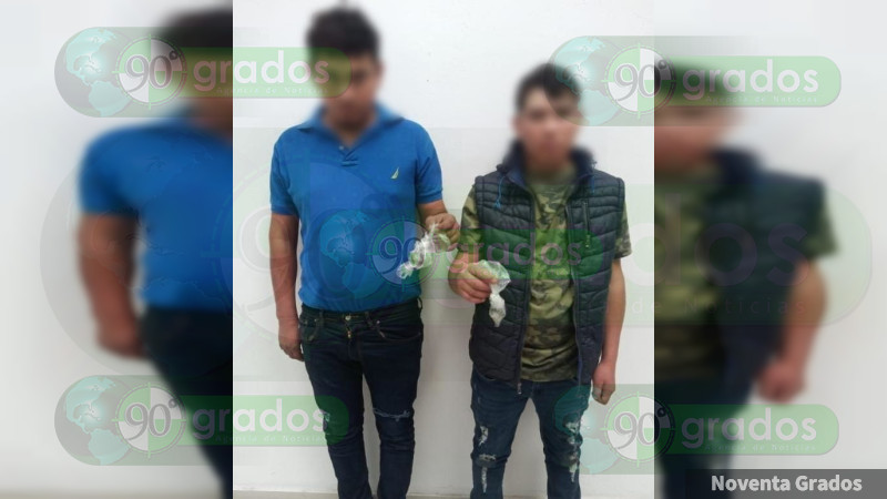Detienen a dos con droga en Zamora, Michoacán  