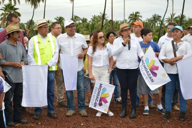 Exitoso comienzo de la limpieza de playas en Michoacán 