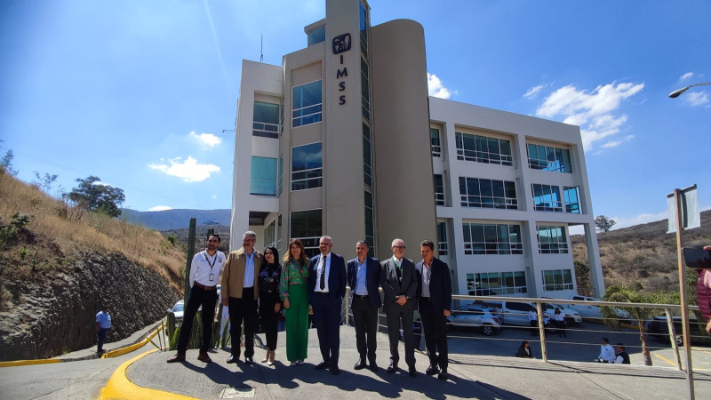 Llegan a Michoacán primeros 100 empleados del IMSS para su descentralización 