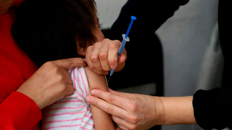 Invita Salud Michoacán a completar esquemas de vacunación en menores de 5 años 