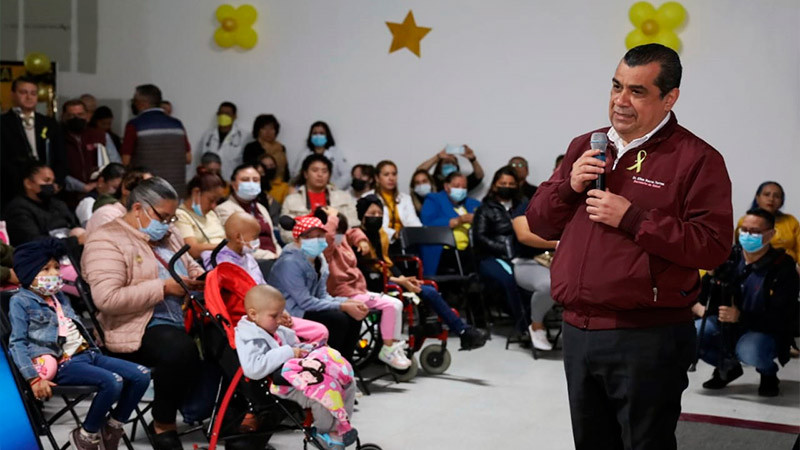Ofrece Michoacán tratamientos y becas en lucha contra cáncer infantil 