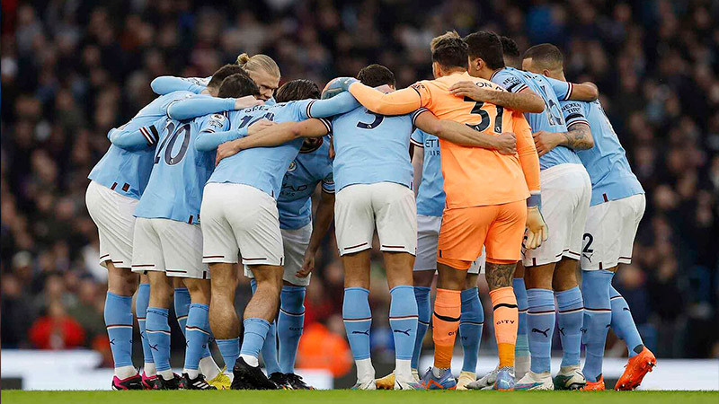 Manchester City por el titulo de la Premier league 