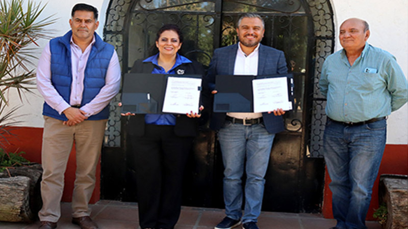 Acuerdan Zoo de Morelia y UNIVA impulsar aprendizaje e investigación  