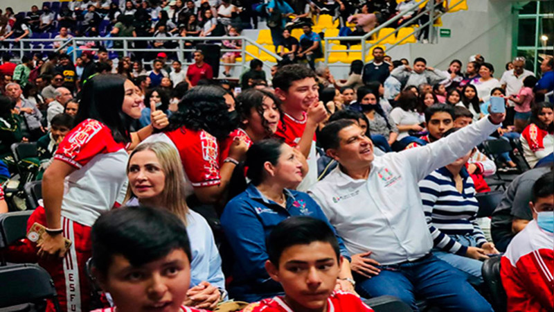 Tenemos que soñar en grande: Adolfo Ríos en Uruapan