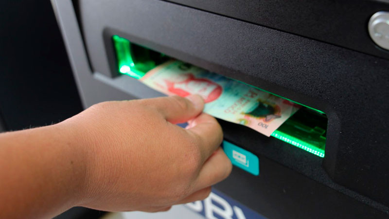 Entregará Secretaría de Educación Michoacán tarjetas de nómina a docentes 