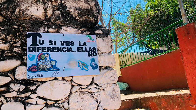 Concientizan alumnos del Cecytem Carácuaro en cuidado del medio ambiente