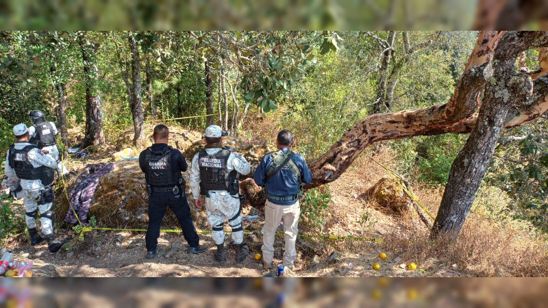 Muere en balacera presunto líder de Los Correa en Michoacán: Herido agente de la GN; detienen a adolescente y aseguran armas 