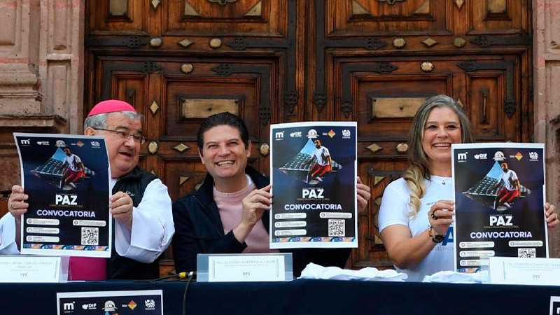 El alcalde Alfonso Martínez y monseñor Carlos Garfias, promueven la paz desde el deporte 
