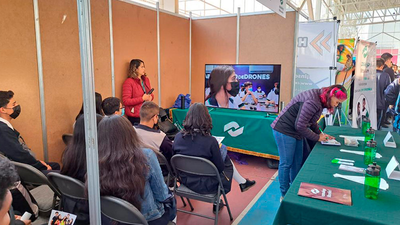 Promueve Conalep Michoacán oferta educativa en Expo Prepá-rate 2023 