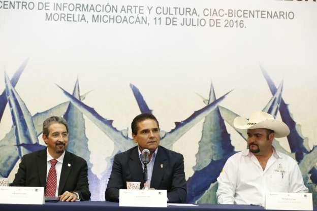 Gobierno del estado promete apoyo para Encuentro Mezcalero 