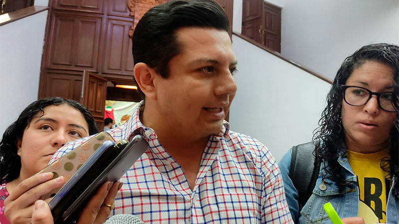 Oficializa diputado Oscar Escobar su renuncia al PAN 