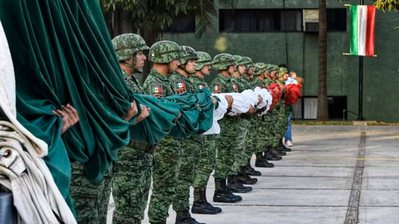 Autoridades civiles y militares de Lázaro Cárdenas Conmemoran Día de la ...