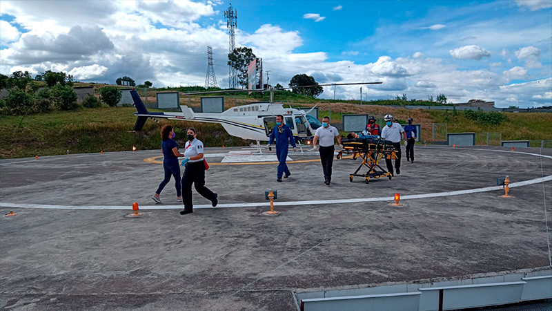 Atendió Salud Michoacán 20 urgencias médicas de embarazadas en ambulancia aérea 