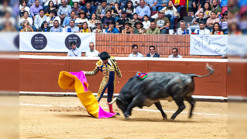 Triunfal corrida sinfónica, Joselito Adame cortó 3 orejas; Diego Silveti hizo recordar al Rey David
