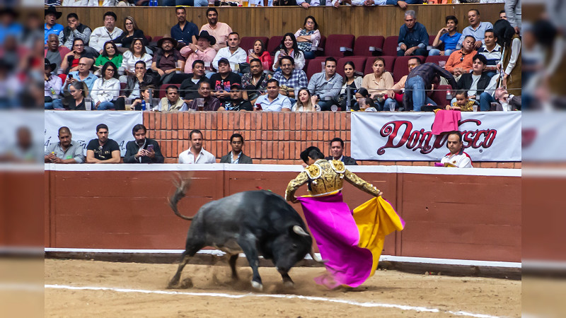Triunfal corrida sinfónica, Joselito Adame cortó 3 orejas; Diego Silveti hizo recordar al Rey David