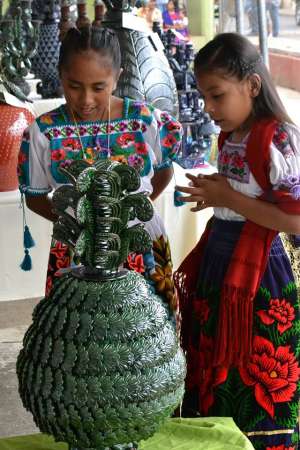 Las piñas, artesanía más representativa del estado - Foto 1 