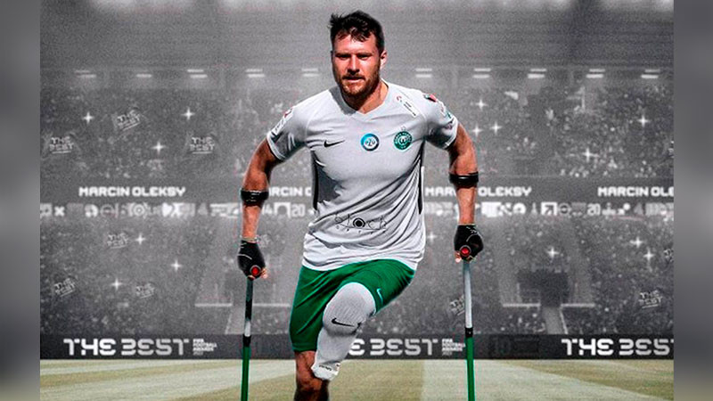 Por primera vez la FIFA, entrega el Puskas a un futbolista en muletas 