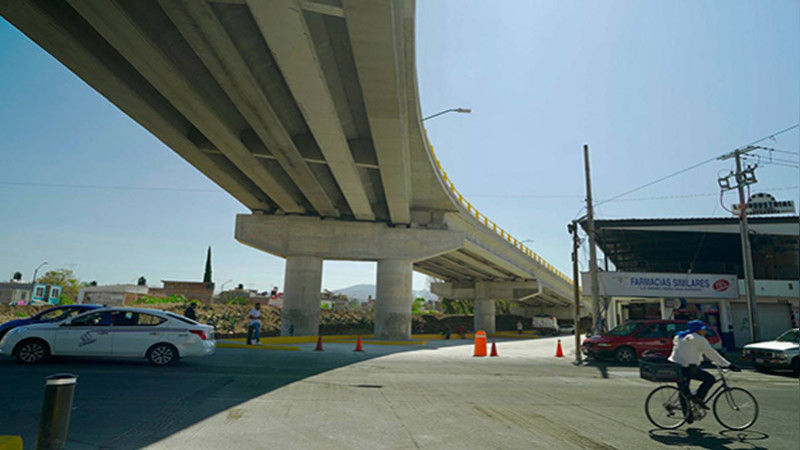 En seis meses puente peatonal de Siervo de la Nación, Centro Administrativo lleva un 10% de avance:  Juan Fernando Sosa 