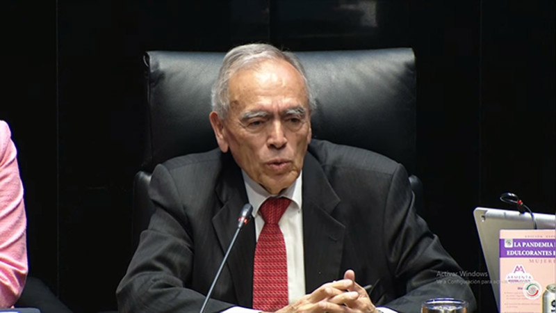 Senado entrega reconocimiento a Juan Manuel Espinoza, creador de la alerta sísmica 