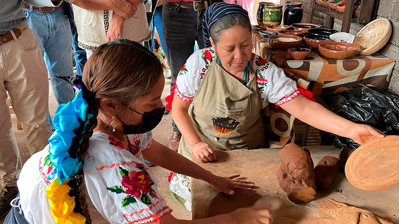 Sostienen mujeres la artesanía michoacana: IAM