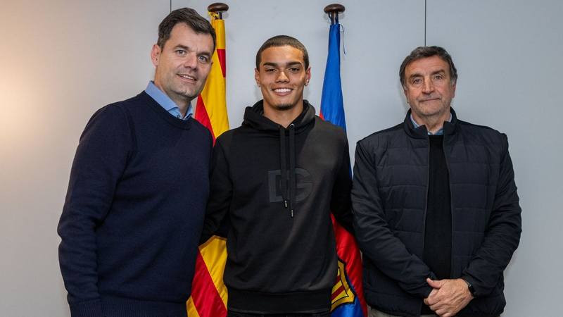 Hijo de Ronaldinho es contratado por el Barcelona; se une a la filial juvenil 