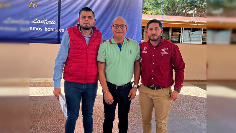 Sin contratiempos, renuevan directivo en Normal de Arteaga