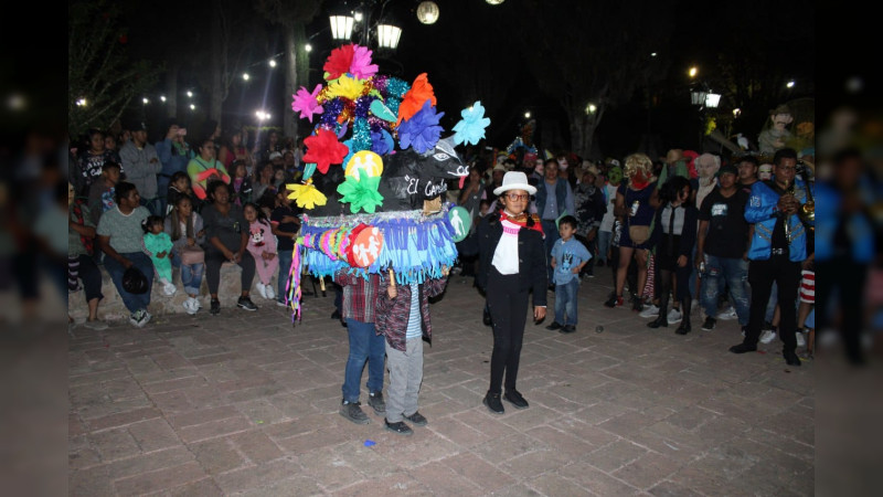 Con alegría y diversión se vivió el tradicional carnaval 2023 en Cuitzeo, Michoacán 