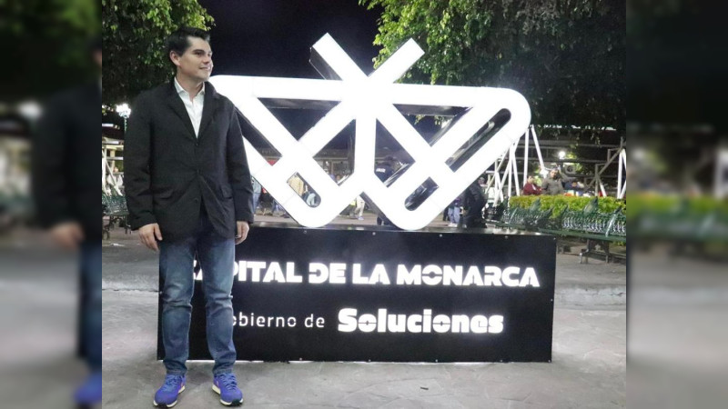 Inaugura Toño Ixtláhuac Corredor Cultural en Zitácuaro. 