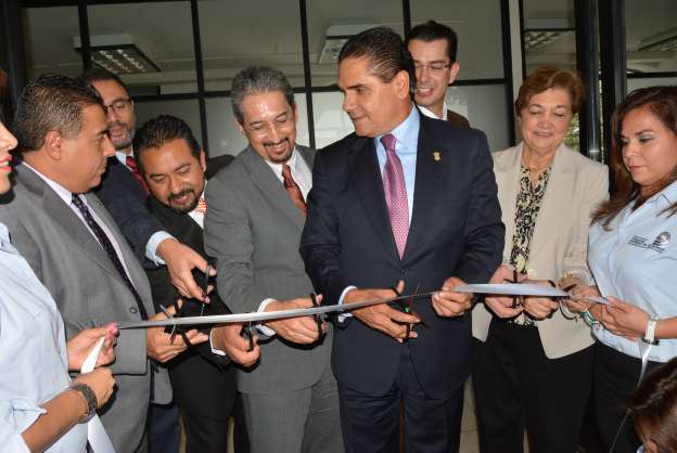 Desarrollo económico y protección del medio ambiente, temas primordiales: Silvano Aureoles 