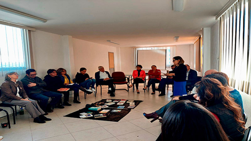 Fomenta Cobaem la lectura entre trabajadores y estudiantes 