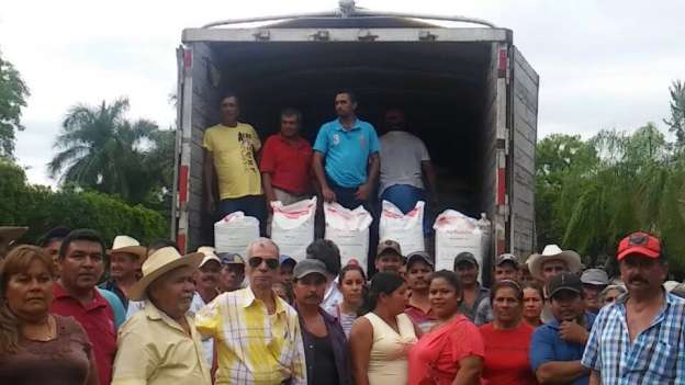 SAGARPA entrega 88 toneladas de fertilizante con lo cual se beneficiaron más de 250 campesinos  