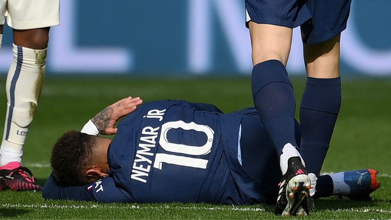 Neymar Jr. fuera lo que resta de la temporada europea por lesión en ligamentos del tobillo 
