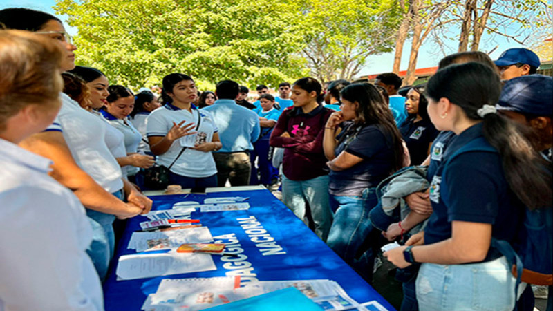  Orientó ExpoUniversidades a mil 200 jóvenes de Tierra Caliente: IEMSySEM