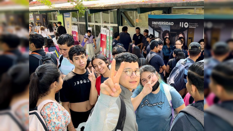  Orientó ExpoUniversidades a mil 200 jóvenes de Tierra Caliente: IEMSySEM